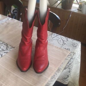 Mocona boots, Competitor size 7 1/2